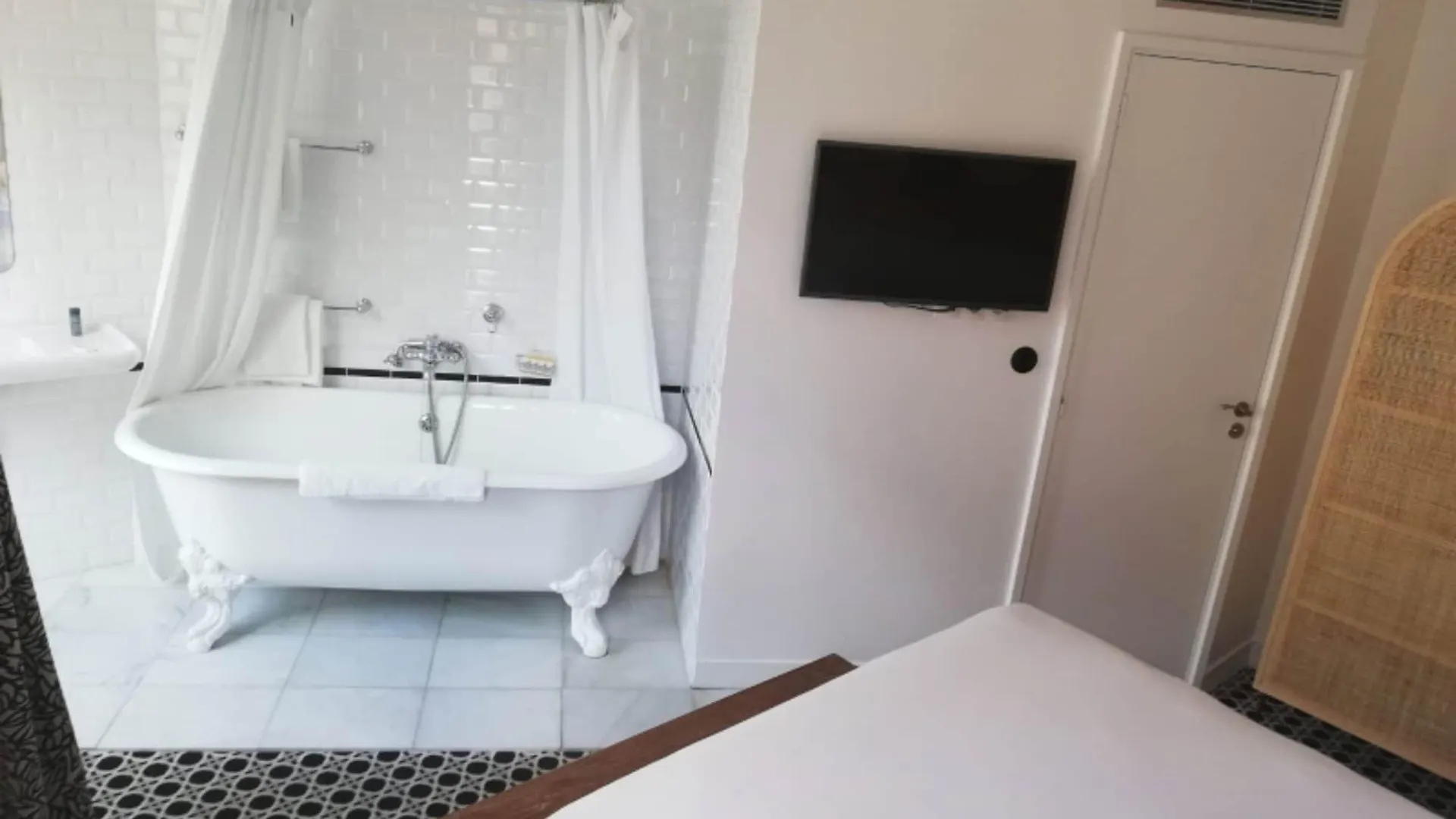 Emile Le Marais Hotel 3*
